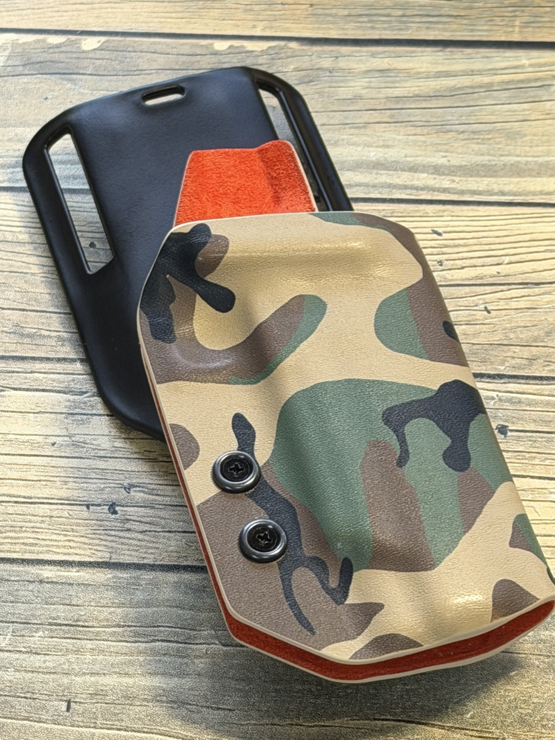 Kabura OWB „Pac-Man Woodland Camo” do Kimber 2K11 5″
